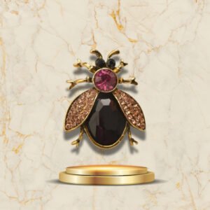 Broche insecte élégante en forme d’abeille, symbole de passion et de désir