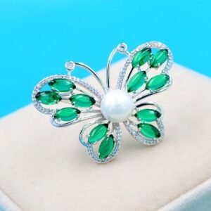 bijou broche papillon unique