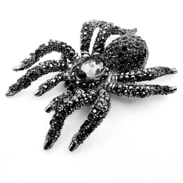broche insecte noire