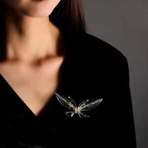 broche papillon design élégant