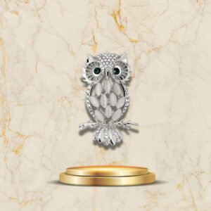 Broche Hibou Sénior Argenté au design raffiné et scintillant