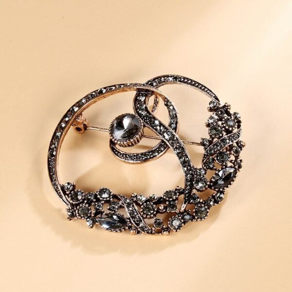 broche ancienne divine antiquité