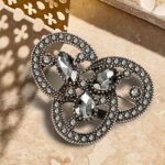 broche arabesque vintage