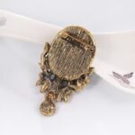 bijou broche camée automne