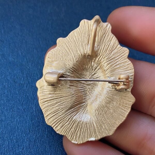 bijou broche camée élégante