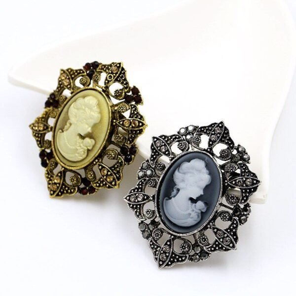 bijou broche vintage en camée