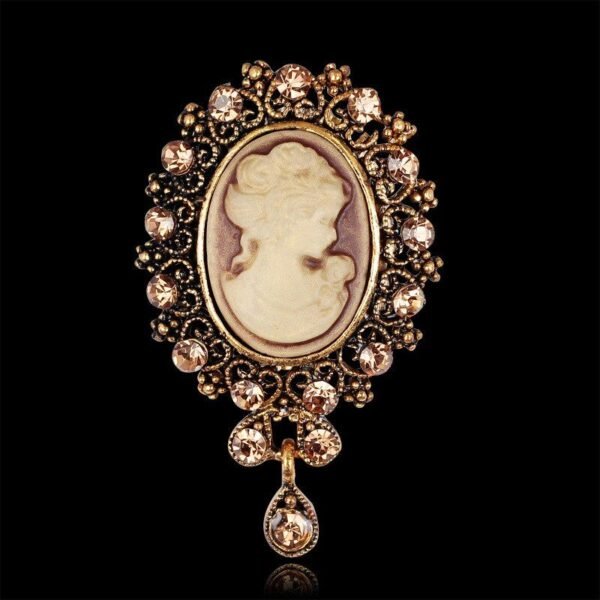 bijou rétro broche camée ambre