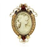 Broche Camée Reine Légendaire