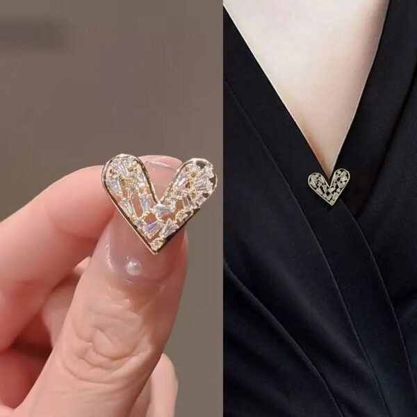 broche élégante en forme de coeur