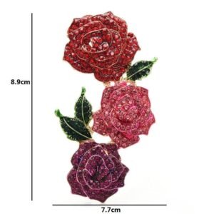 broche florale mariage invité