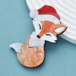 broche renard en costume de Noël