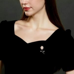 broche rose élégante Ducat