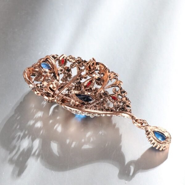 ornement floral broche antique