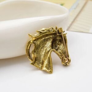 pin's cheval fier destrier