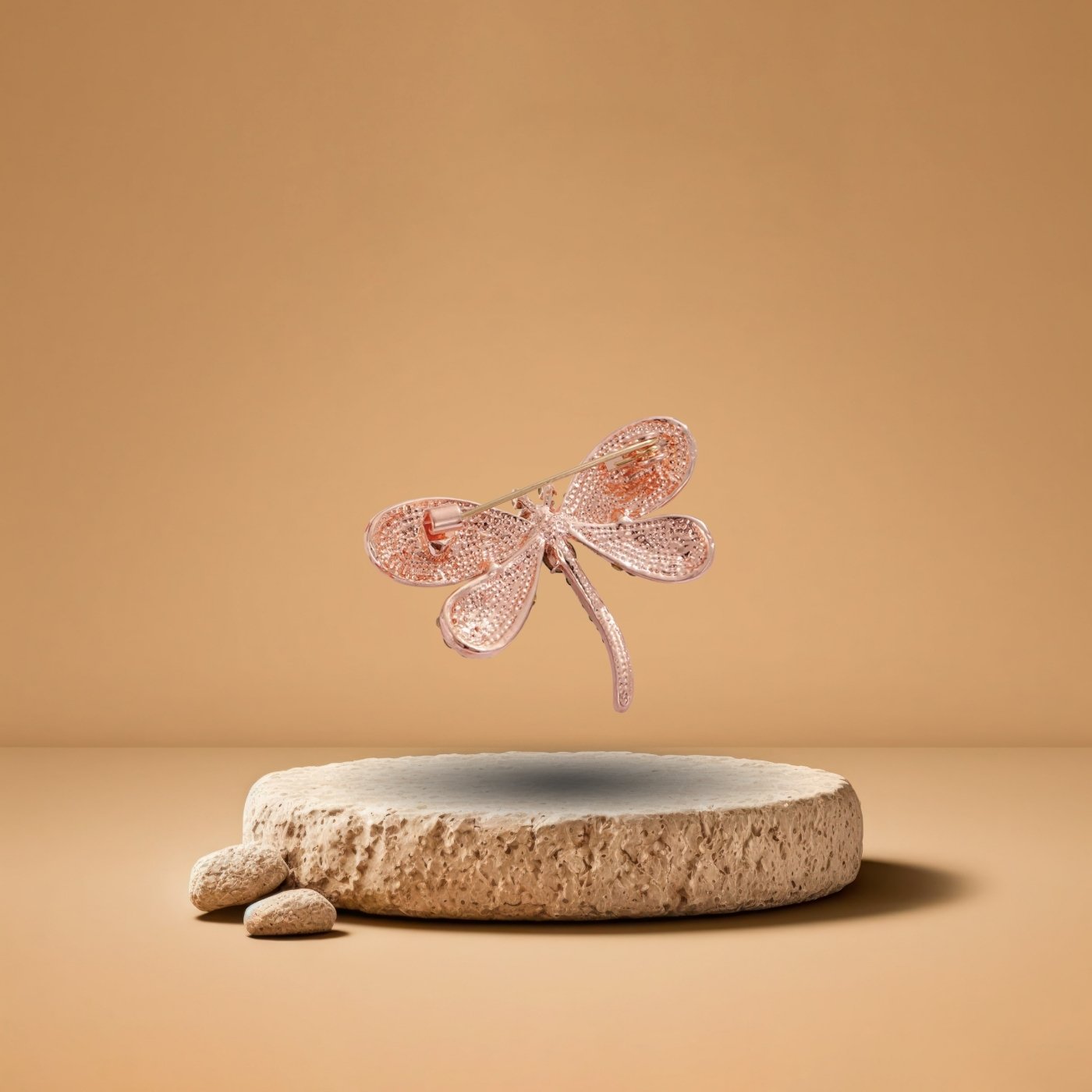Broche Libellule Luxe - Détails raffinés et design unique