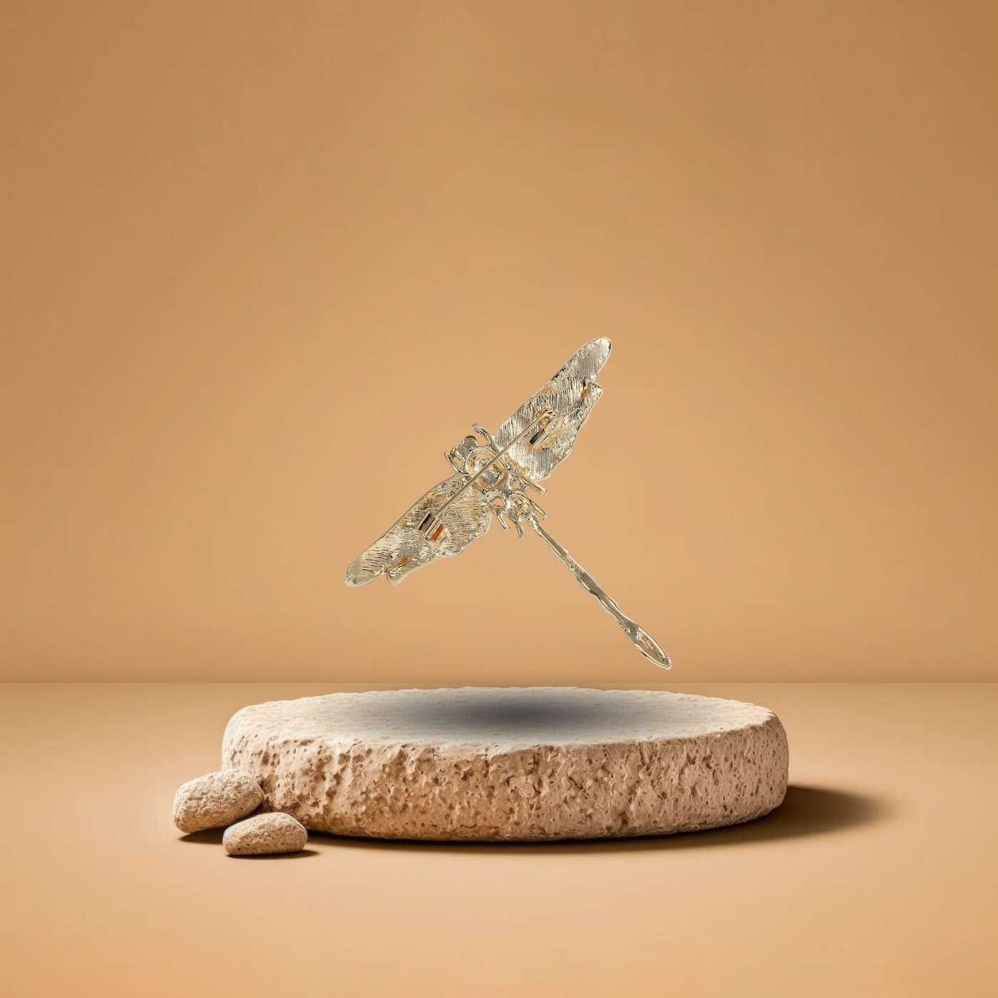 Broche Libellule Moderne Et Nouveau - Accessoire polyvalent pour toutes les occasions