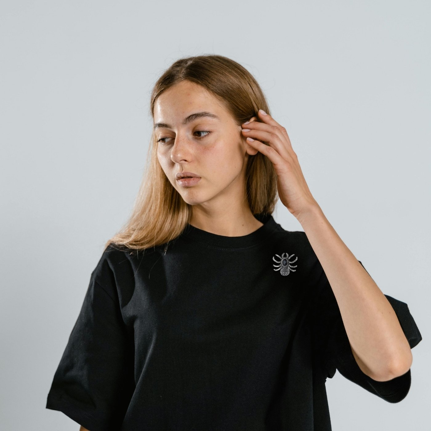 Accessoire araignée raffiné look audacieux