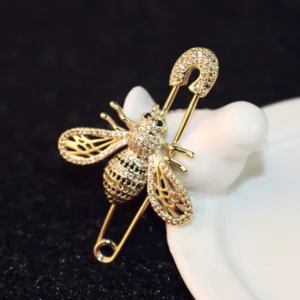 broche abeille en métal doré