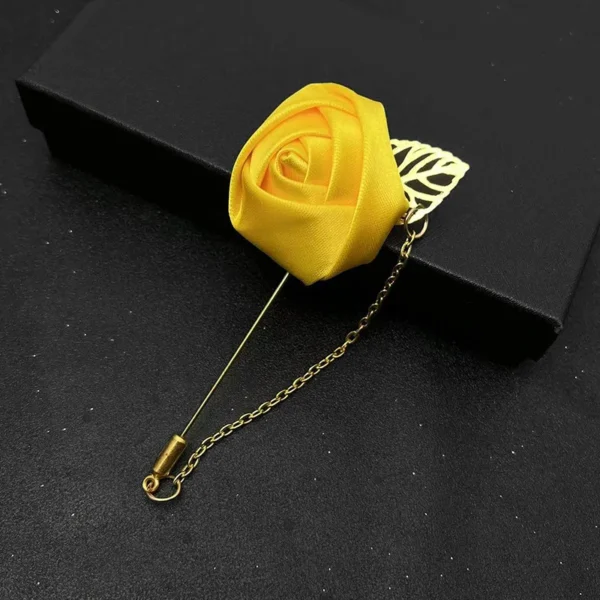 accessoire mariage tendance broche fleur