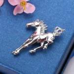 broche en forme de cheval