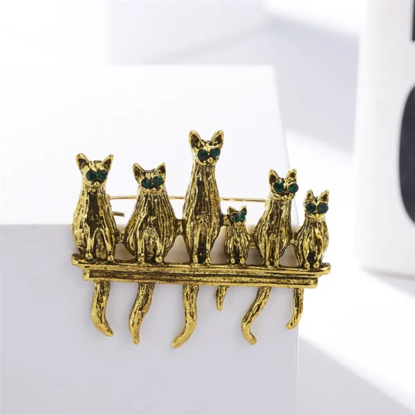 bijou chat vintage