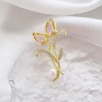 broche en strass rose