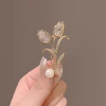 broche élégante strass rose