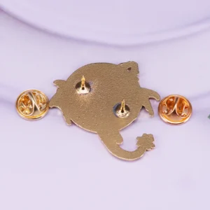 accessoire broche dragon tenebreux