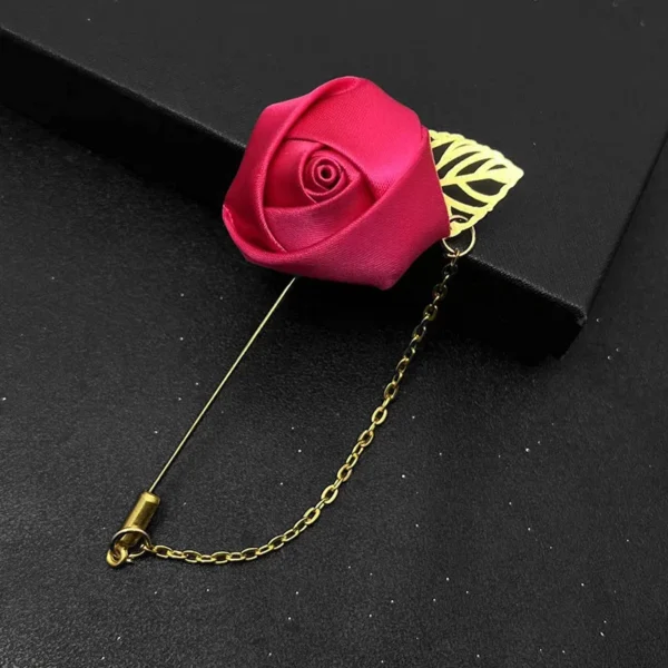 accessoire floral élégant broche rose