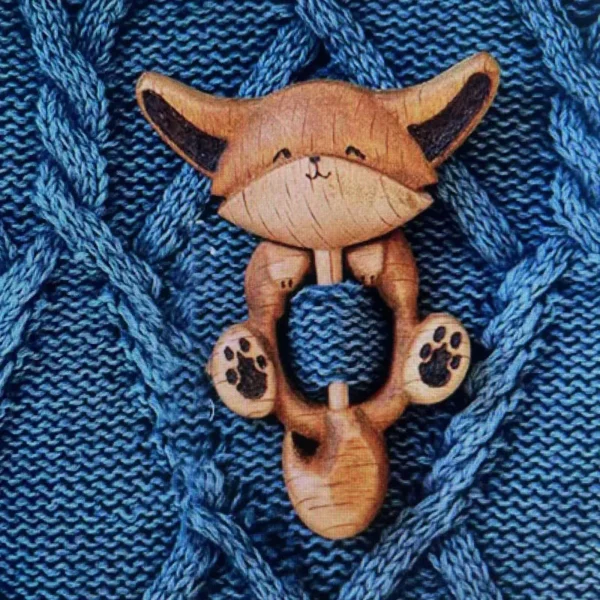 broche en bois renard