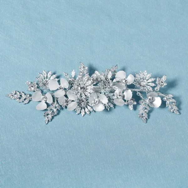 broche mariage en fleurs