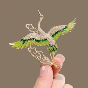 broche ornée de strass oiseau