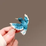 broche décorative oiseau