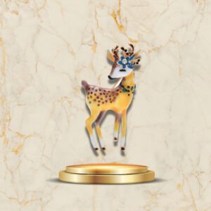 Bijou broche Biche féminine avec touches dorées et design naturel