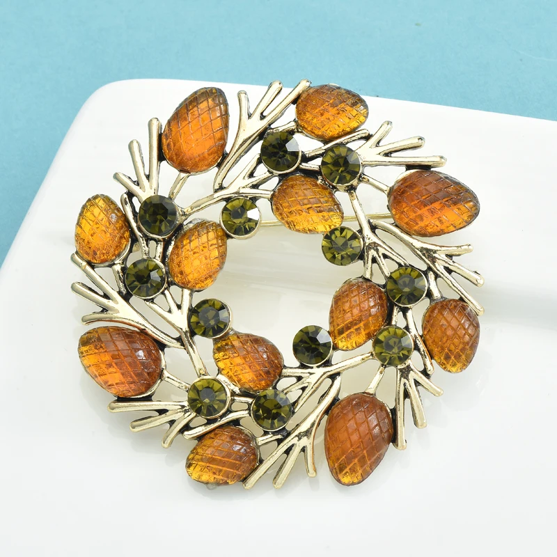 bijou noel homme couronne festive