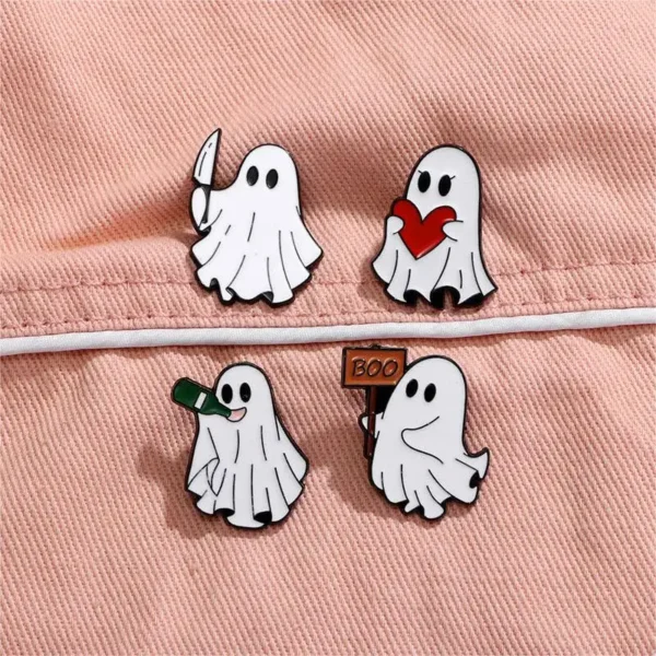 broche pancarte BOO