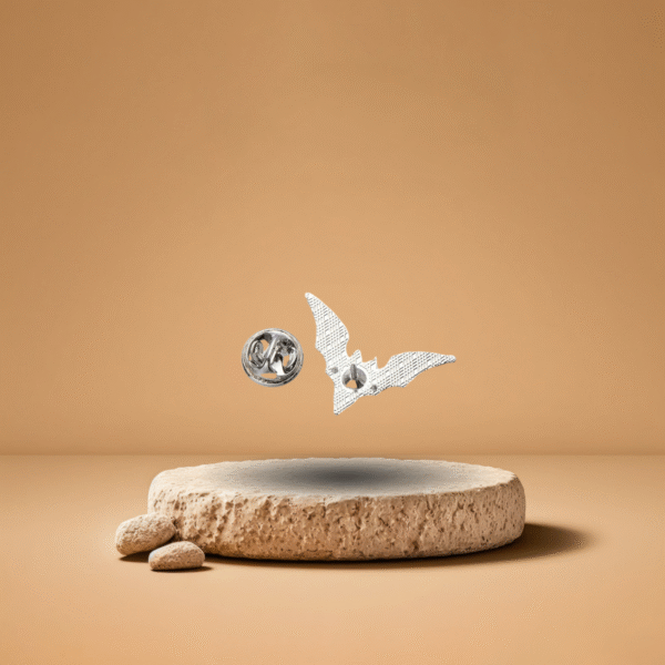 Bijou fantaisie broche chauve-souris métallique sombre