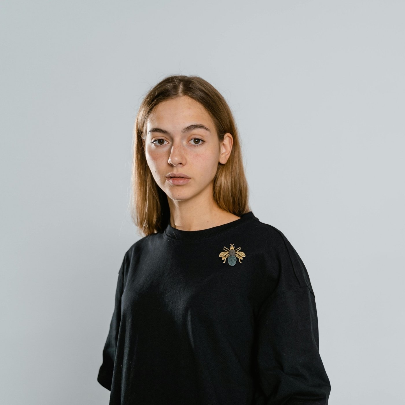 Broche Abeille Translucide mise en forme 2