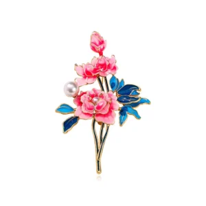 Broche Pivoine en forme de fleur sur fond clair