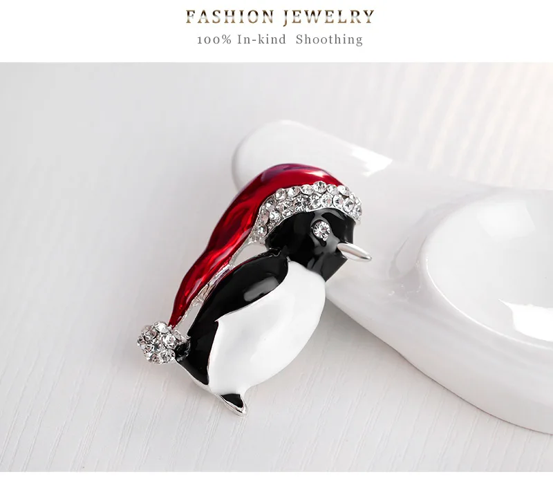 Broche festive à épingler sur vêtements ou sacs