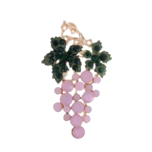 Broche Raison Vintage sur un fond élégant