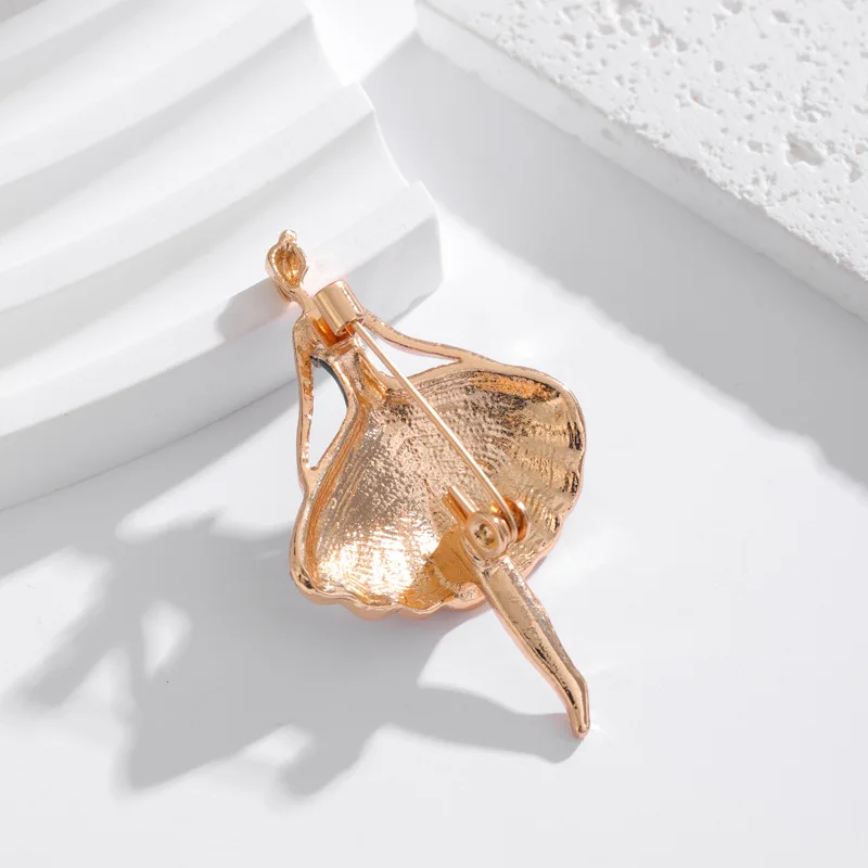 Broche originale en forme de danseuse pour femmes