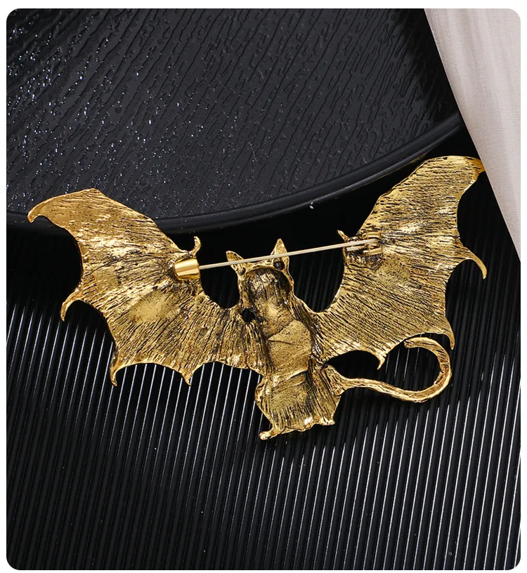 Bijou en alliage de zinc en forme de chauve souris