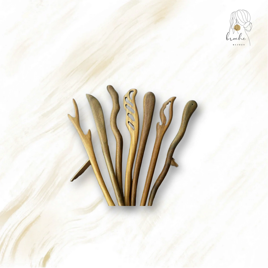 Broche A Cheveux Ancienne en bois