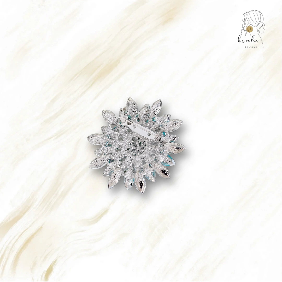 Broche Ancienne Charme Indien