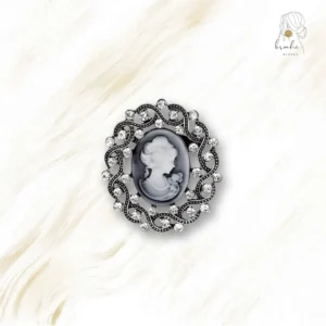 Broche Camée Envoûtement