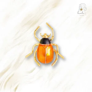 Broche Scarabée Robe Ocre